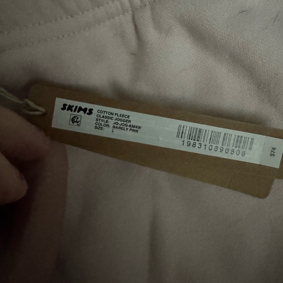 Skims Cotton Fleece Classic Jogger Bareley Pink - Picture 2 of 4